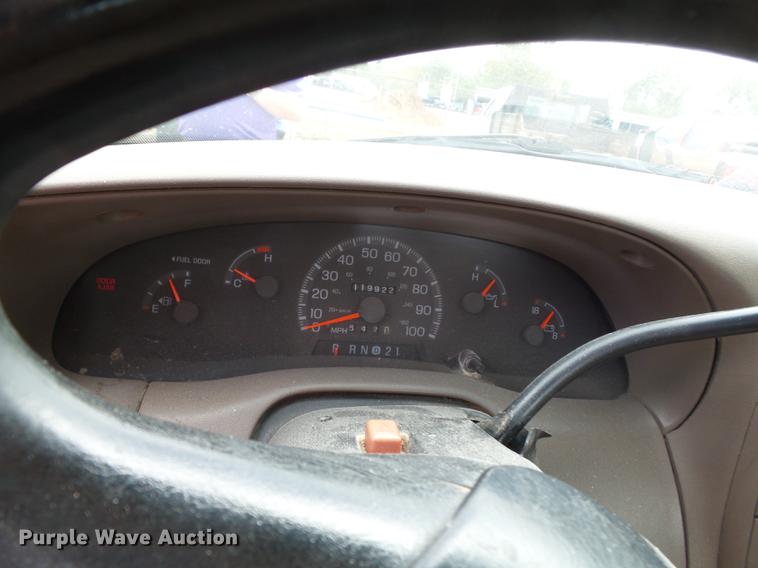 image for item DB7022 1997 Ford F150 pickup truck