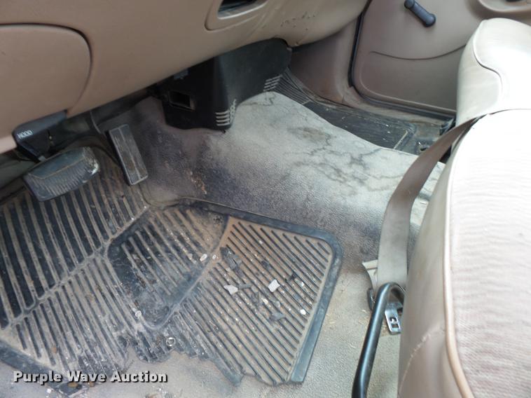 image for item DB7022 1997 Ford F150 pickup truck