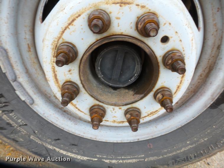 image for item DB7023 2001 Ford F350 Super Duty Crew Cab utility bed pickup truck