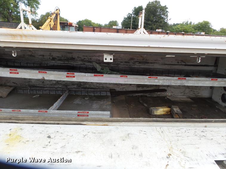 image for item DB7023 2001 Ford F350 Super Duty Crew Cab utility bed pickup truck