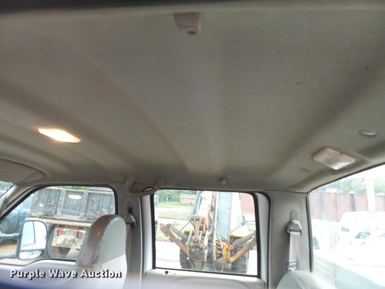 image for item DB7023 2001 Ford F350 Super Duty Crew Cab utility bed pickup truck