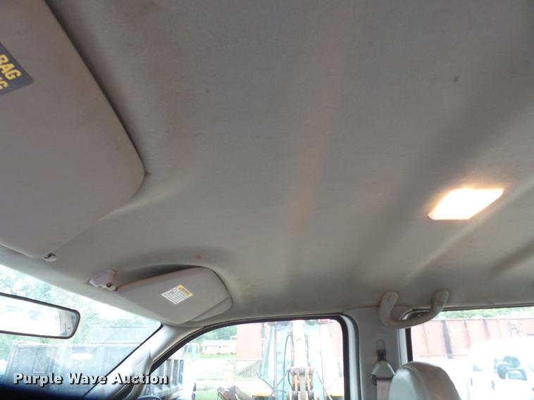 image for item DB7023 2001 Ford F350 Super Duty Crew Cab utility bed pickup truck