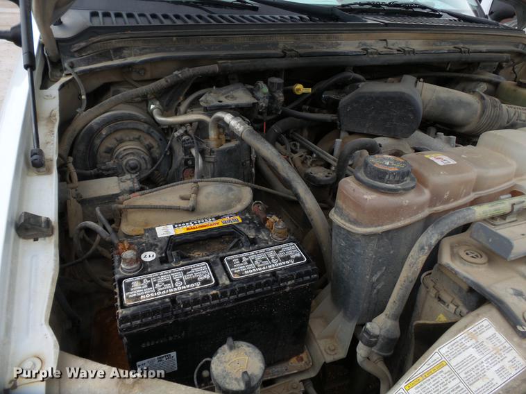 image for item DB7023 2001 Ford F350 Super Duty Crew Cab utility bed pickup truck