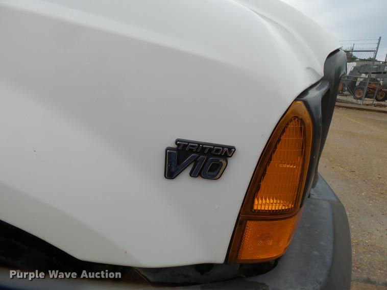 image for item DB7024 2000 Ford F350 Super Duty Crew Cab utility bed pickup truck