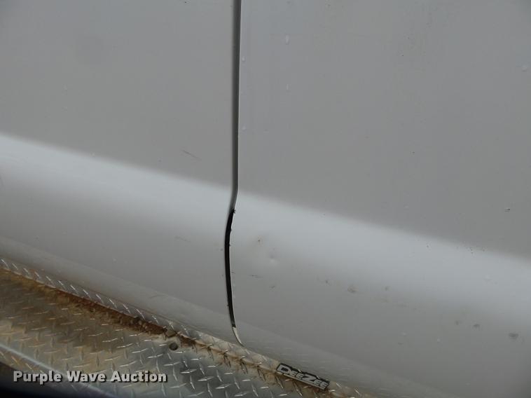 image for item DB7024 2000 Ford F350 Super Duty Crew Cab utility bed pickup truck