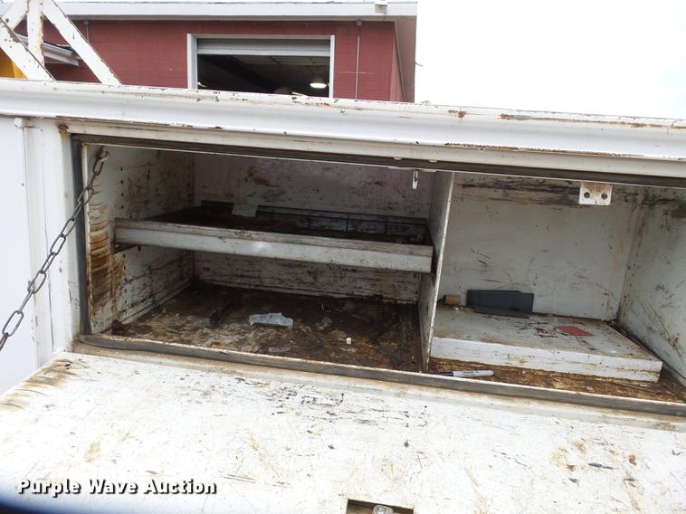 image for item DB7024 2000 Ford F350 Super Duty Crew Cab utility bed pickup truck