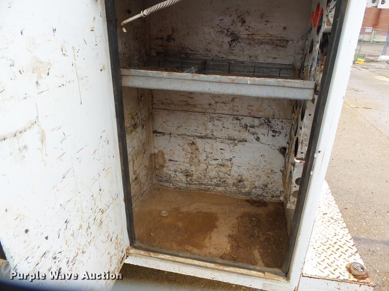 image for item DB7024 2000 Ford F350 Super Duty Crew Cab utility bed pickup truck