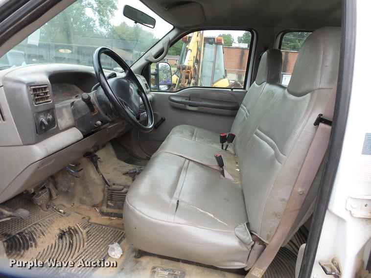 image for item DB7024 2000 Ford F350 Super Duty Crew Cab utility bed pickup truck