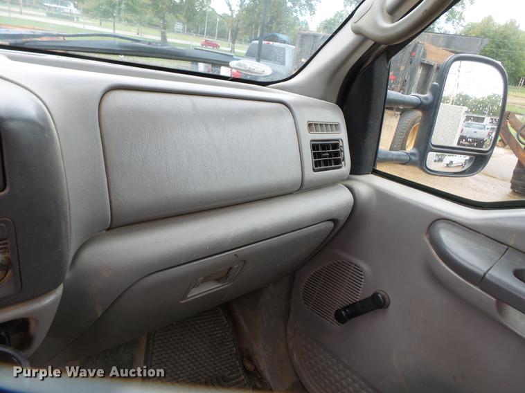 image for item DB7024 2000 Ford F350 Super Duty Crew Cab utility bed pickup truck