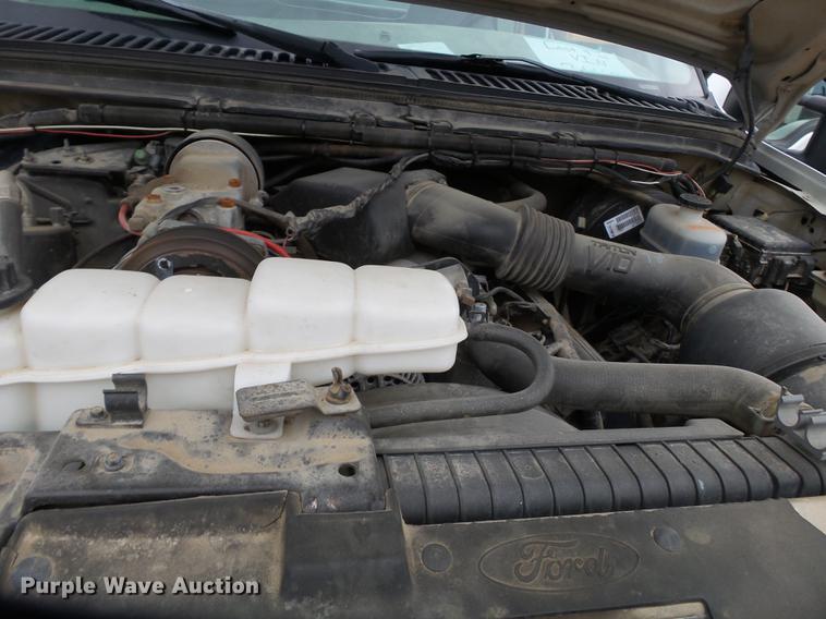 image for item DB7024 2000 Ford F350 Super Duty Crew Cab utility bed pickup truck