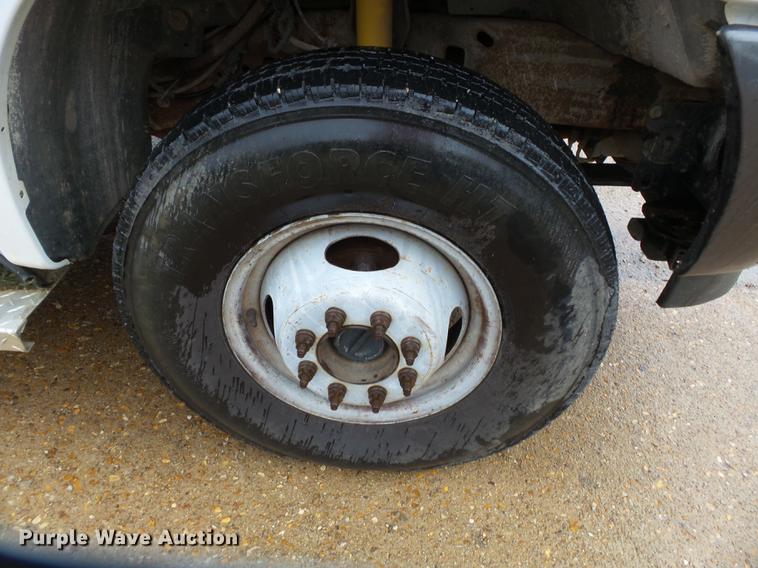 image for item DB7025 2001 Ford F350 Super Duty Crew Cab utility bed pickup truck