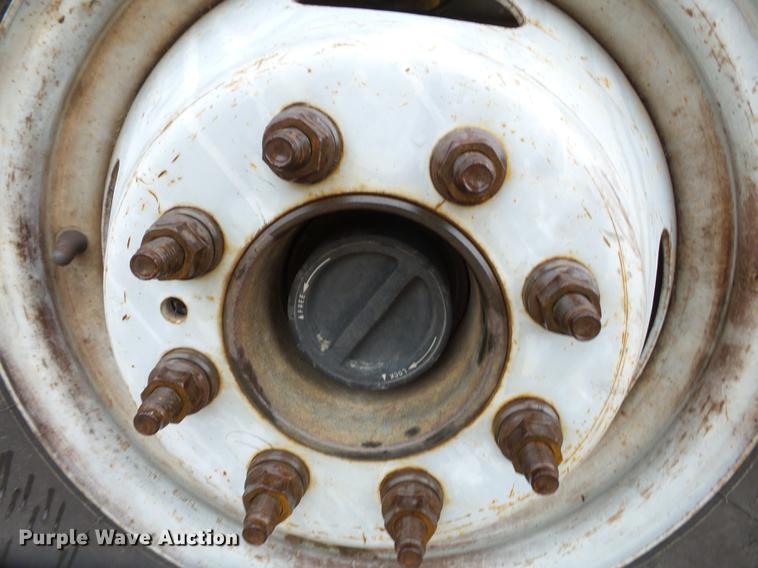 image for item DB7025 2001 Ford F350 Super Duty Crew Cab utility bed pickup truck