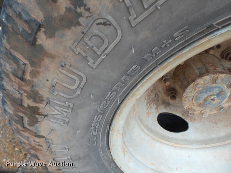 image for item DB7025 2001 Ford F350 Super Duty Crew Cab utility bed pickup truck