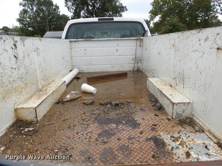 image for item DB7025 2001 Ford F350 Super Duty Crew Cab utility bed pickup truck