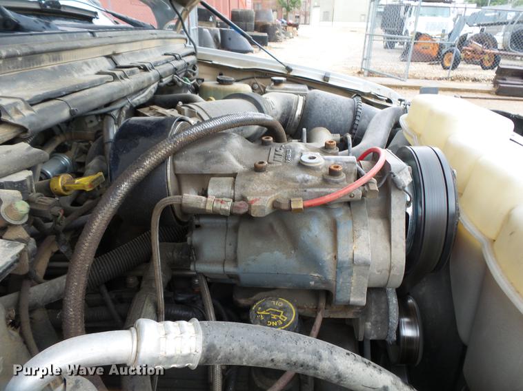 image for item DB7025 2001 Ford F350 Super Duty Crew Cab utility bed pickup truck