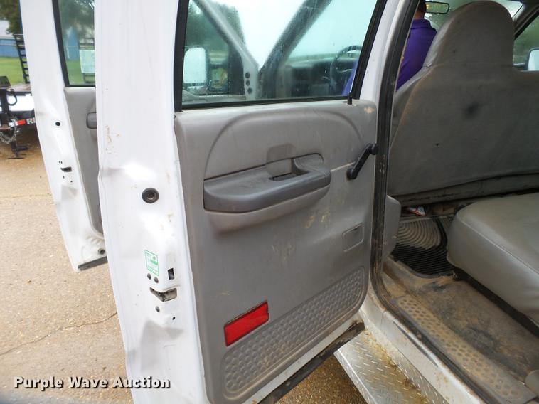 image for item DB7025 2001 Ford F350 Super Duty Crew Cab utility bed pickup truck