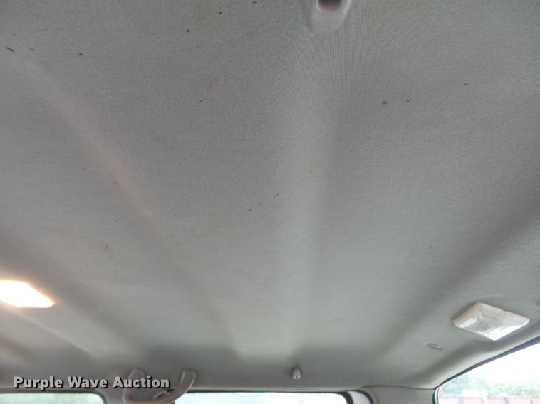 image for item DB7025 2001 Ford F350 Super Duty Crew Cab utility bed pickup truck