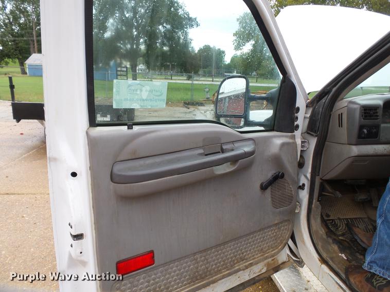 image for item DB7025 2001 Ford F350 Super Duty Crew Cab utility bed pickup truck