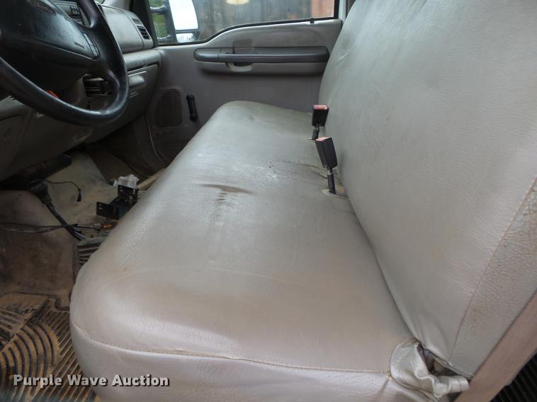 image for item DB7025 2001 Ford F350 Super Duty Crew Cab utility bed pickup truck