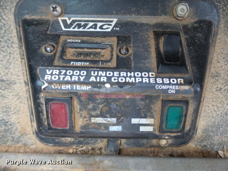 image for item DB7025 2001 Ford F350 Super Duty Crew Cab utility bed pickup truck