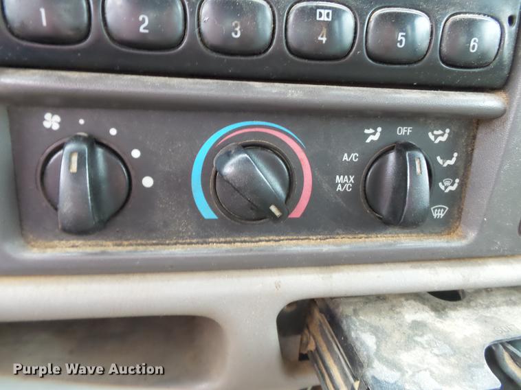 image for item DB7025 2001 Ford F350 Super Duty Crew Cab utility bed pickup truck