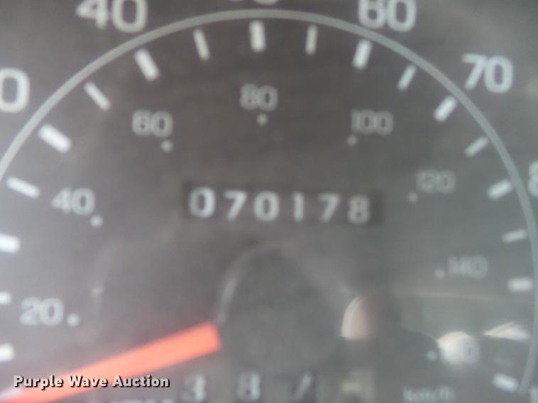 image for item DB7025 2001 Ford F350 Super Duty Crew Cab utility bed pickup truck