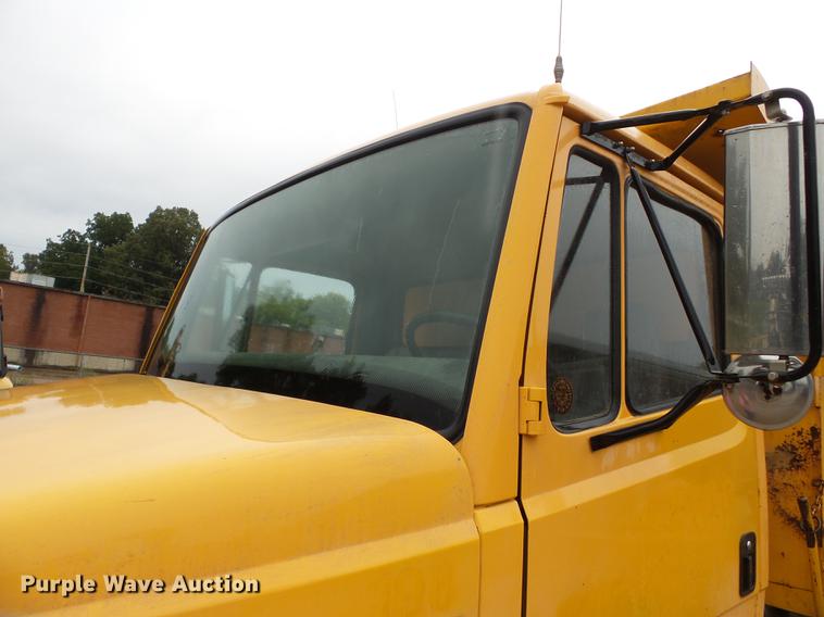 image for item DB7026 1995 Freightliner FL80 dump truck
