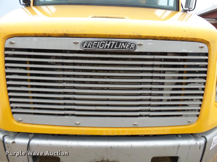 image for item DB7026 1995 Freightliner FL80 dump truck