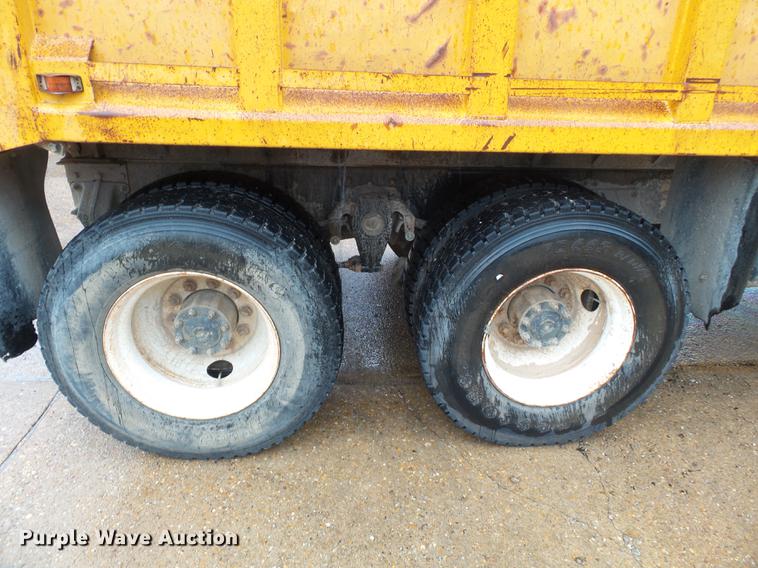 image for item DB7026 1995 Freightliner FL80 dump truck