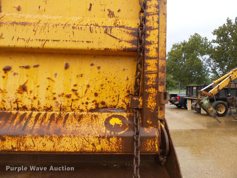 image for item DB7026 1995 Freightliner FL80 dump truck