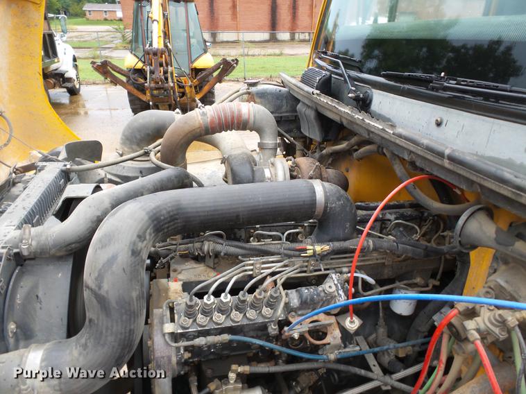 image for item DB7026 1995 Freightliner FL80 dump truck