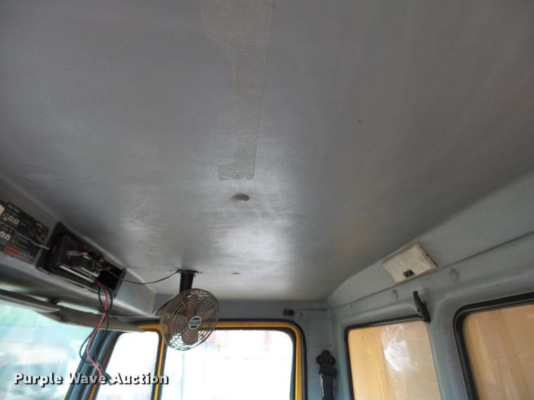 image for item DB7026 1995 Freightliner FL80 dump truck