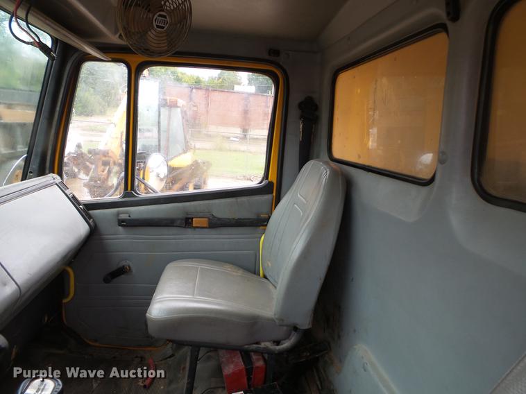 image for item DB7026 1995 Freightliner FL80 dump truck