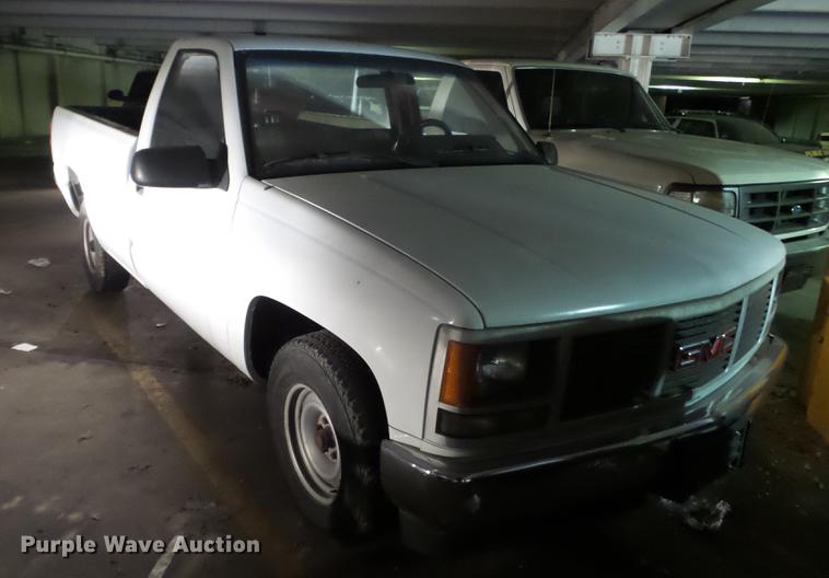 image for item DB7027 1988 GMC Sierra 1500 pickup truck