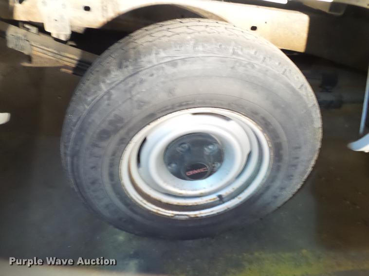 image for item DB7027 1988 GMC Sierra 1500 pickup truck