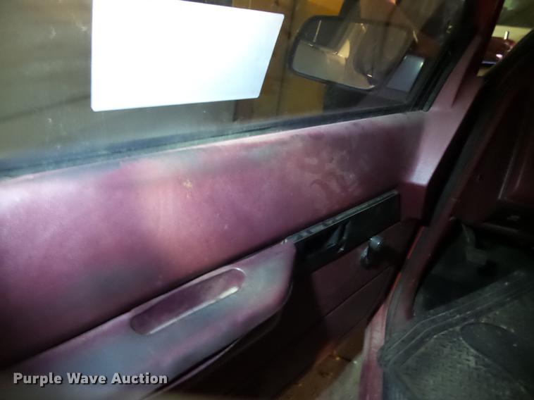 image for item DB7027 1988 GMC Sierra 1500 pickup truck