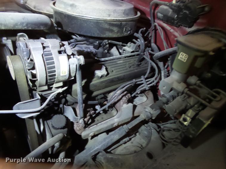 image for item DB7027 1988 GMC Sierra 1500 pickup truck