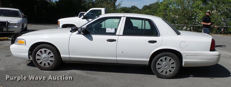 image for item DB7030 2011 Ford Crown Victoria Police Interceptor