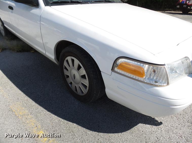 image for item DB7030 2011 Ford Crown Victoria Police Interceptor