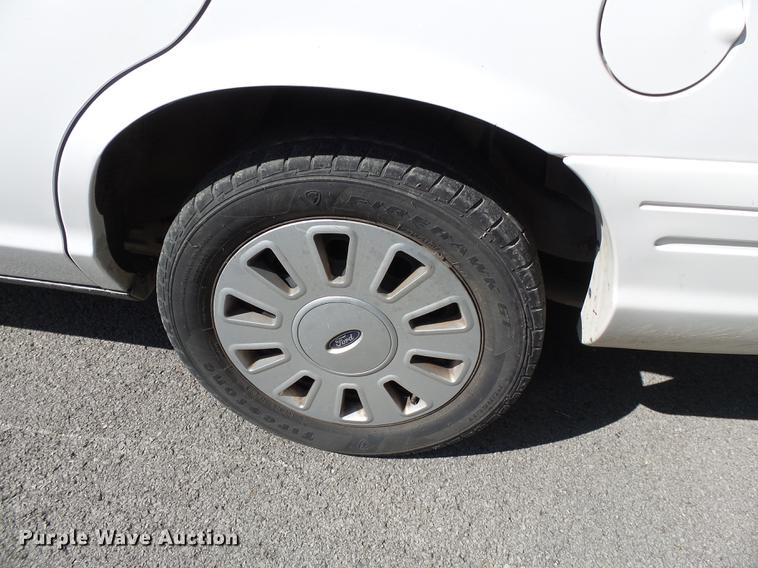 image for item DB7030 2011 Ford Crown Victoria Police Interceptor