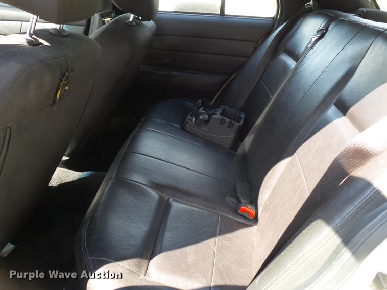 image for item DB7030 2011 Ford Crown Victoria Police Interceptor