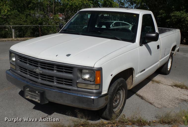 image for item DB7031 1994 Chevrolet 1500 pickup truck