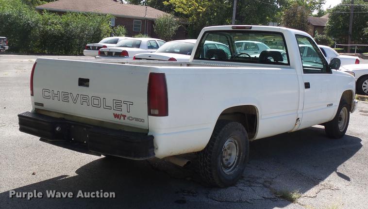 image for item DB7031 1994 Chevrolet 1500 pickup truck