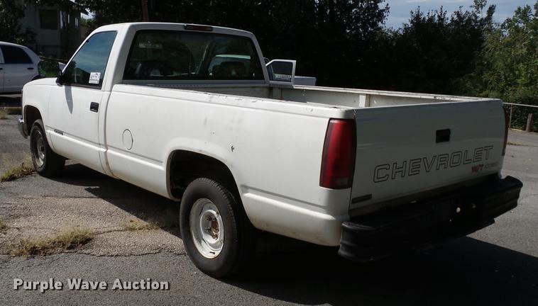 image for item DB7031 1994 Chevrolet 1500 pickup truck
