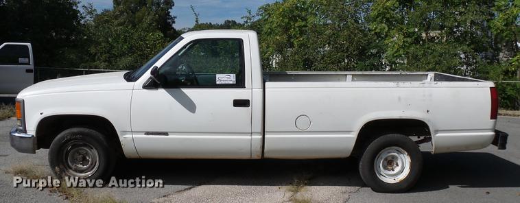 image for item DB7031 1994 Chevrolet 1500 pickup truck