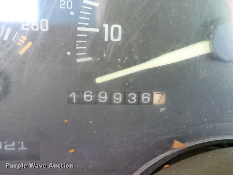 image for item DB7031 1994 Chevrolet 1500 pickup truck