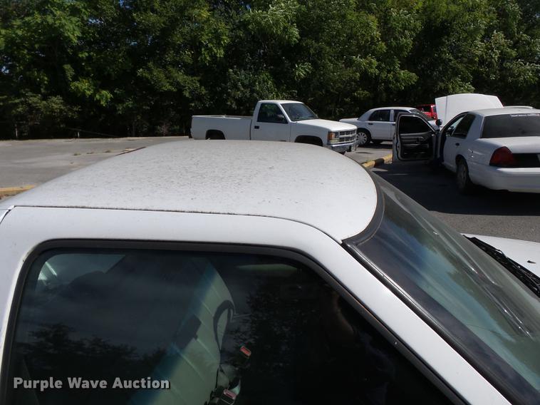 image for item DB7032 1997 Chevrolet S10 pickup truck