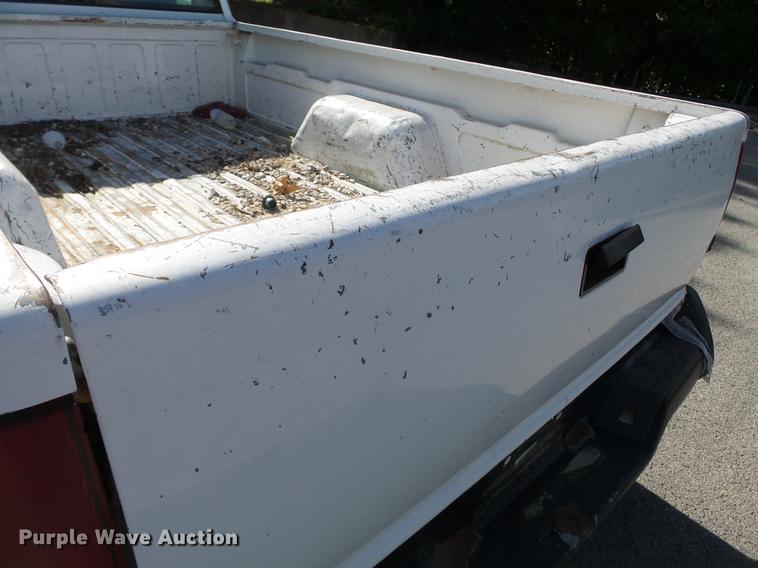 image for item DB7032 1997 Chevrolet S10 pickup truck