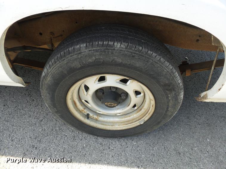 image for item DB7032 1997 Chevrolet S10 pickup truck