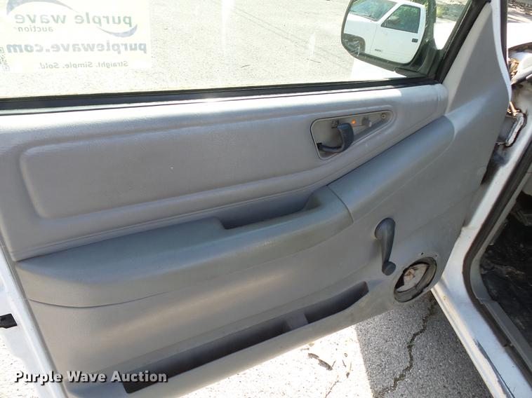 image for item DB7032 1997 Chevrolet S10 pickup truck